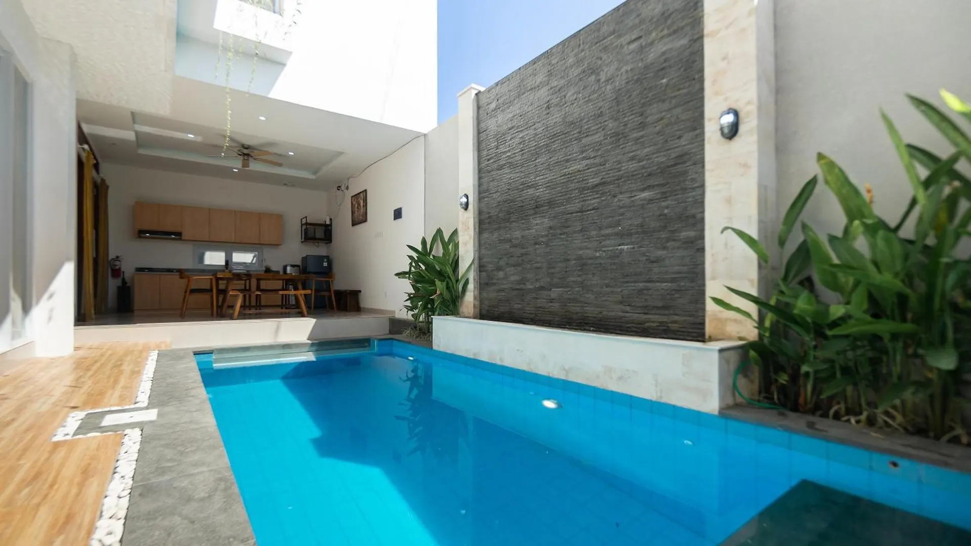 Villa Berlian Kuta Kuta Lombok
